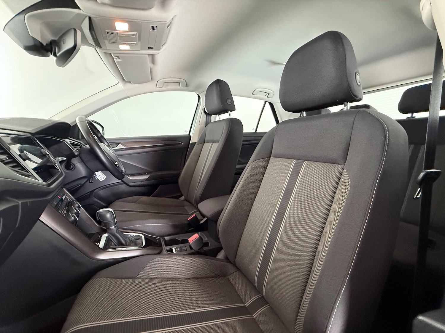 Used Volkswagen T-Roc 2019 for sale - 77246750: Photo 11