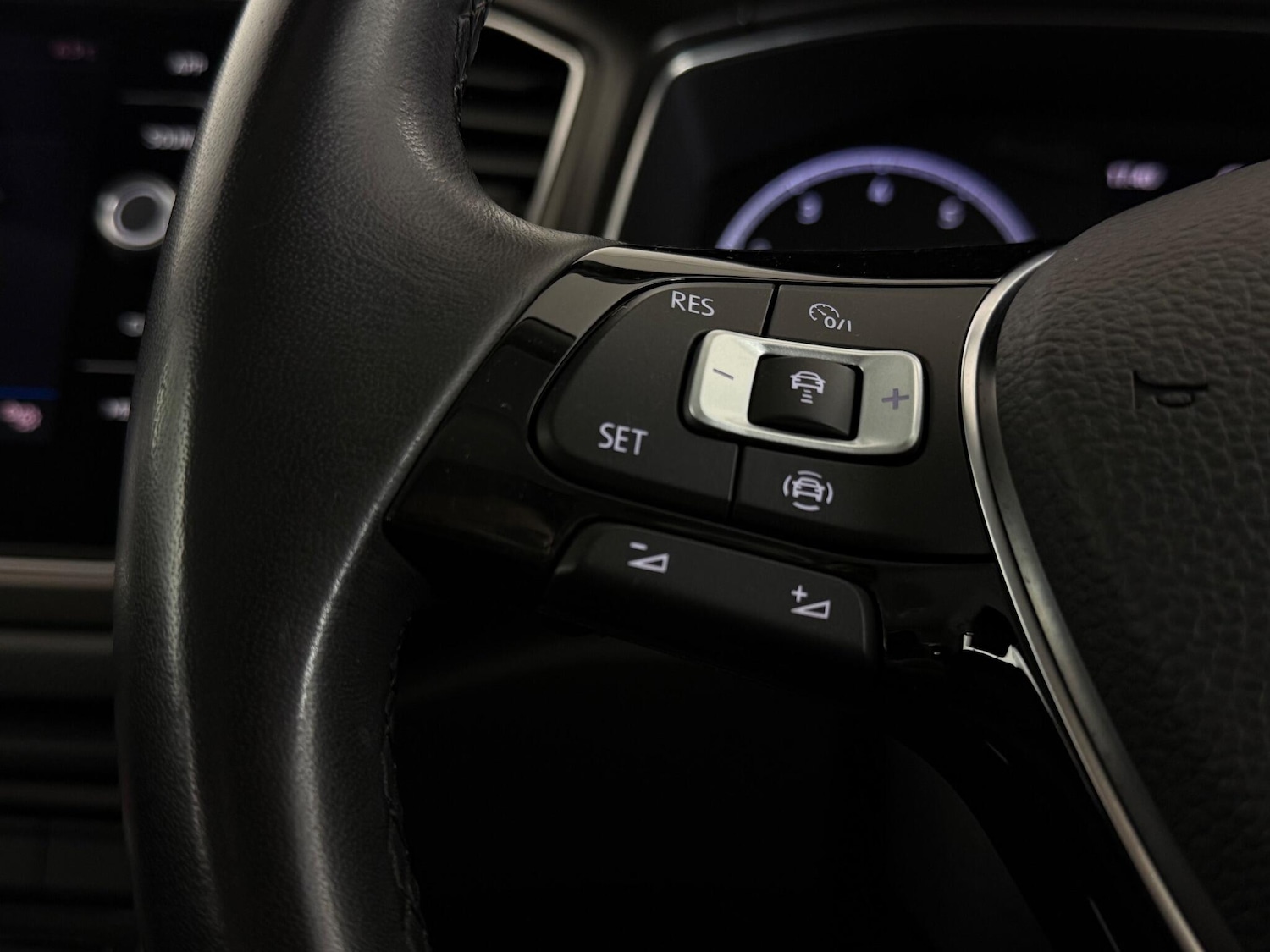 Used Volkswagen T-Roc 2019 for sale - 77246750: Photo 19