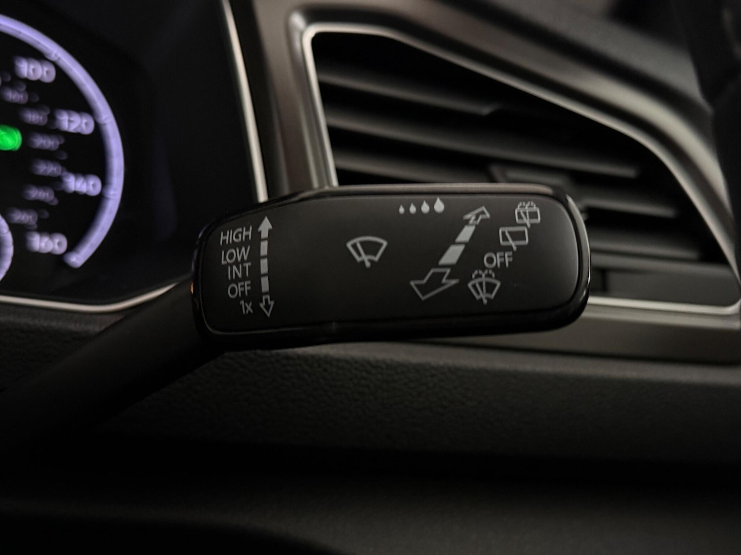 Used Volkswagen T-Roc 2019 for sale - 77246750: Photo 22