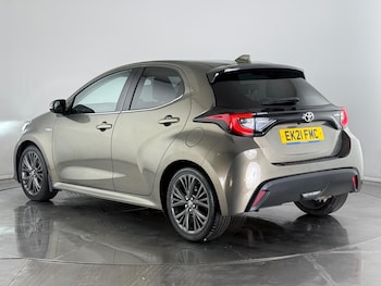 Used Toyota Yaris 2021 for sale - 76468687: Photo