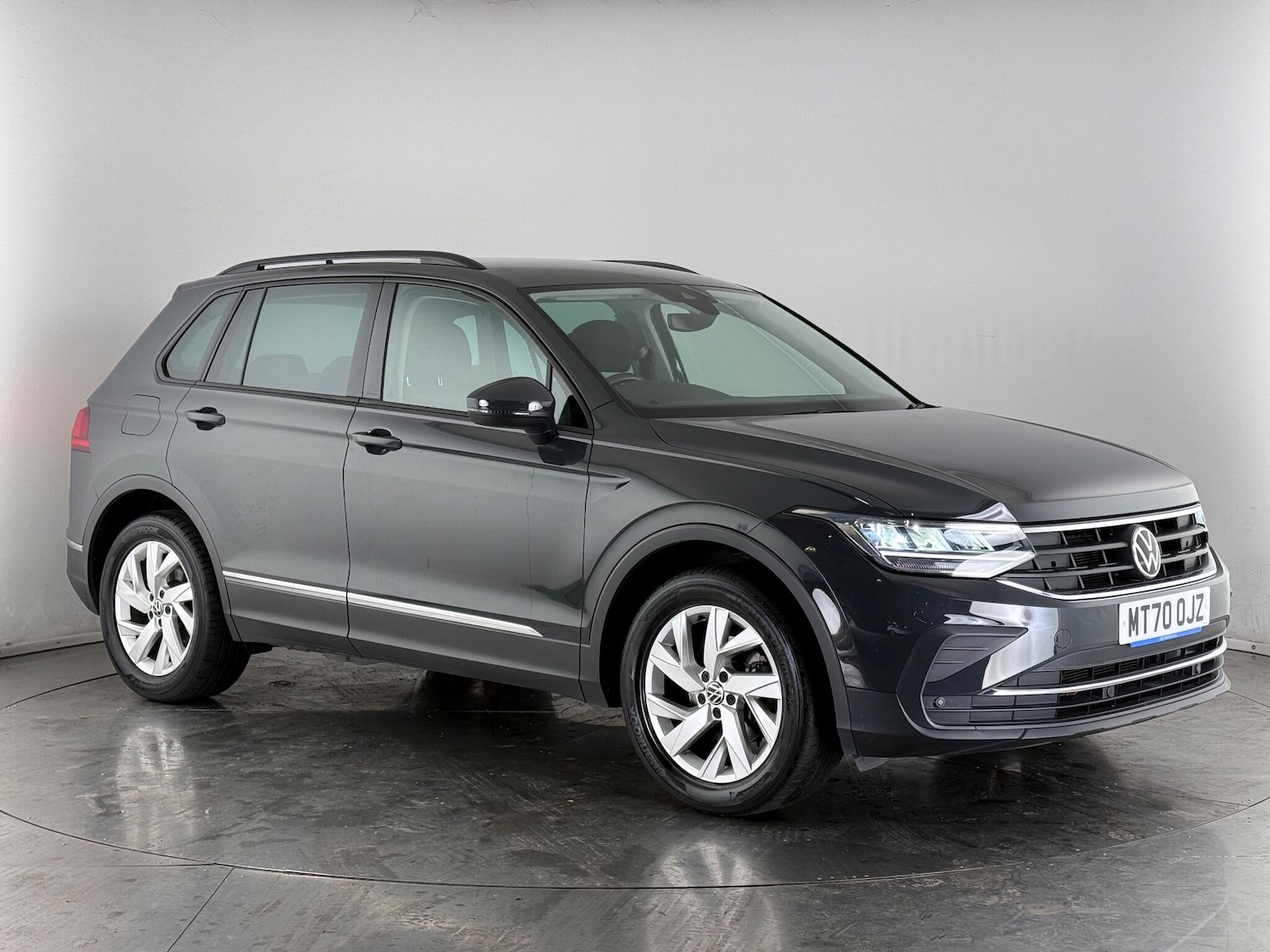 Used Volkswagen Tiguan 2020 for sale - 76468307: Photo 1
