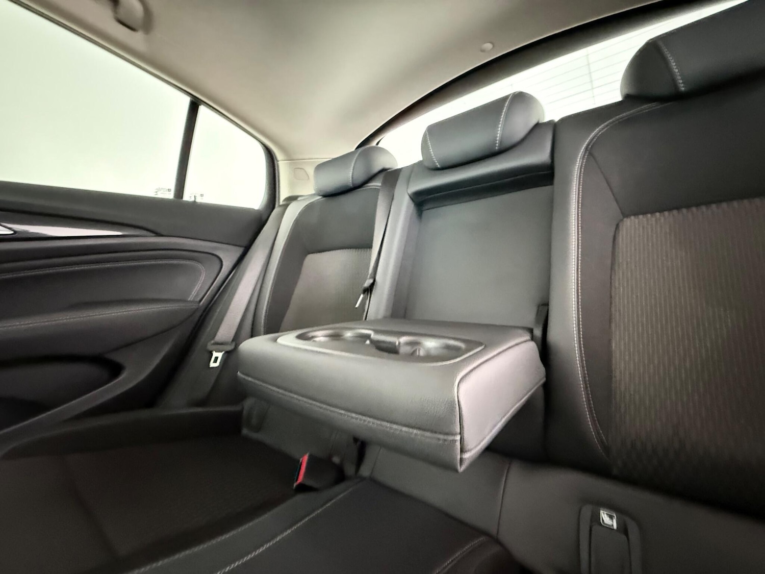 Used Vauxhall Insignia 2018 for sale - 77243652: Photo 12