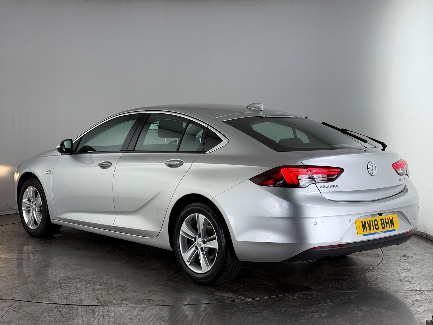 Used Vauxhall Insignia 2018 for sale - 77243652: Photo 4