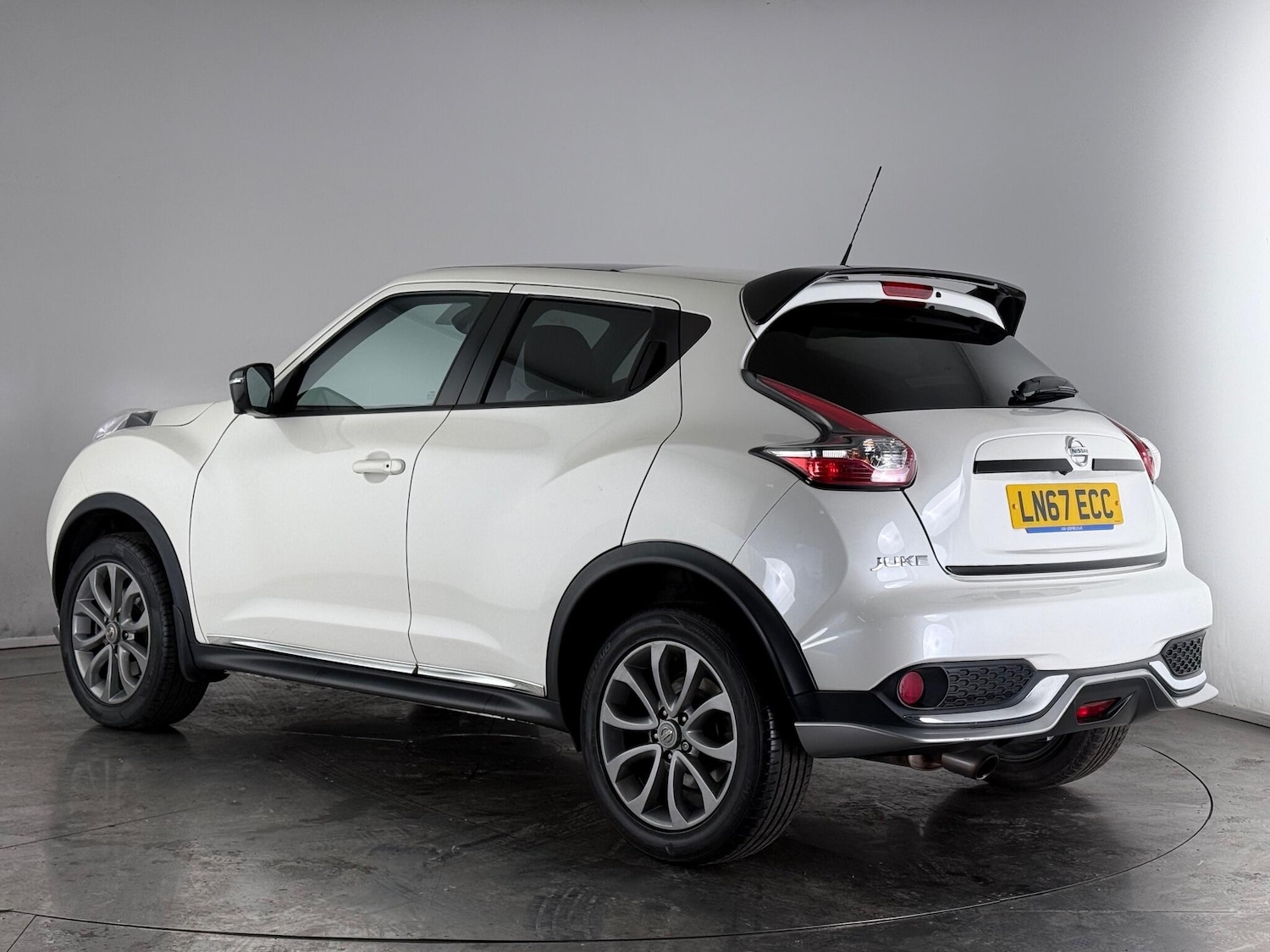 Used Nissan Juke 2017 for sale - 77260043: Photo 4