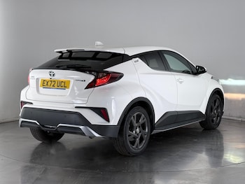Used Toyota C-HR 2022 for sale - 77181311: Photo