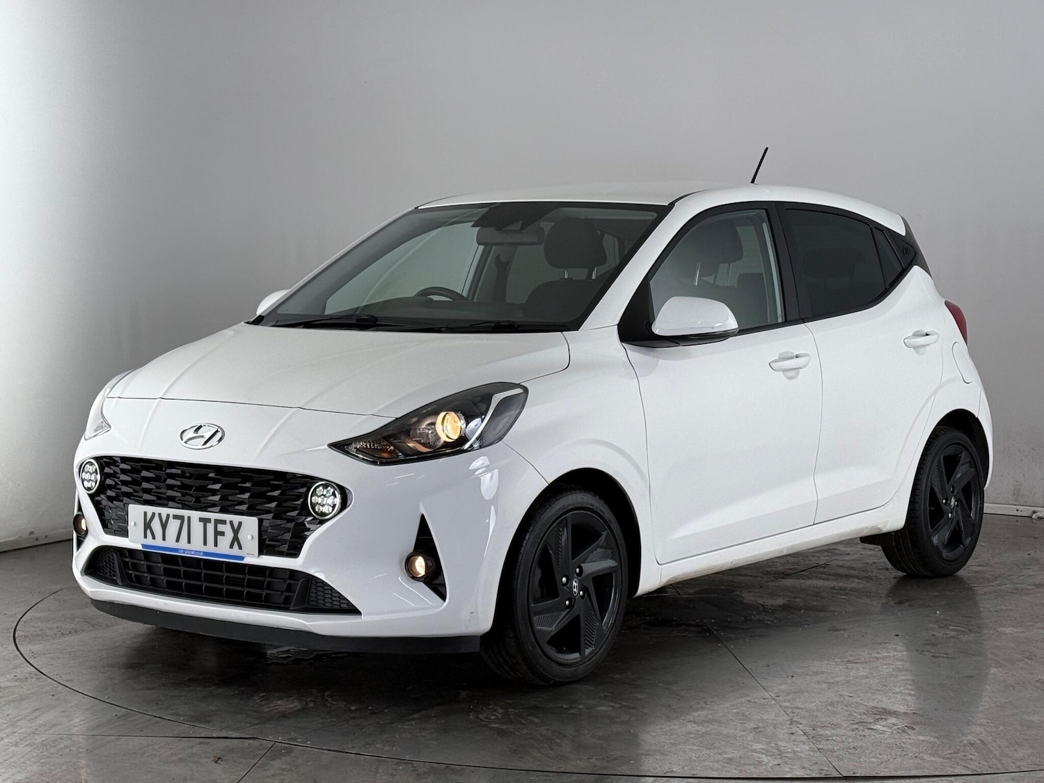Used Hyundai i10 2021 for sale - 76899004: Photo 3