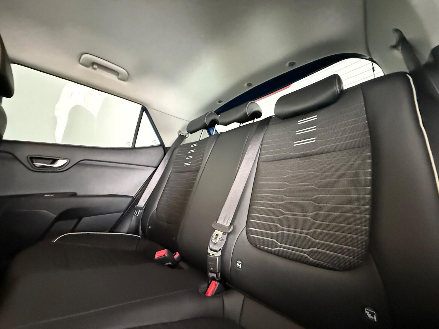 Used Kia Stonic 2024 for sale - 77180817: Photo 13