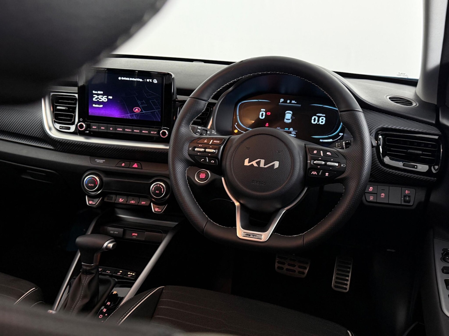 Used Kia Stonic 2024 for sale - 77180817: Photo 15