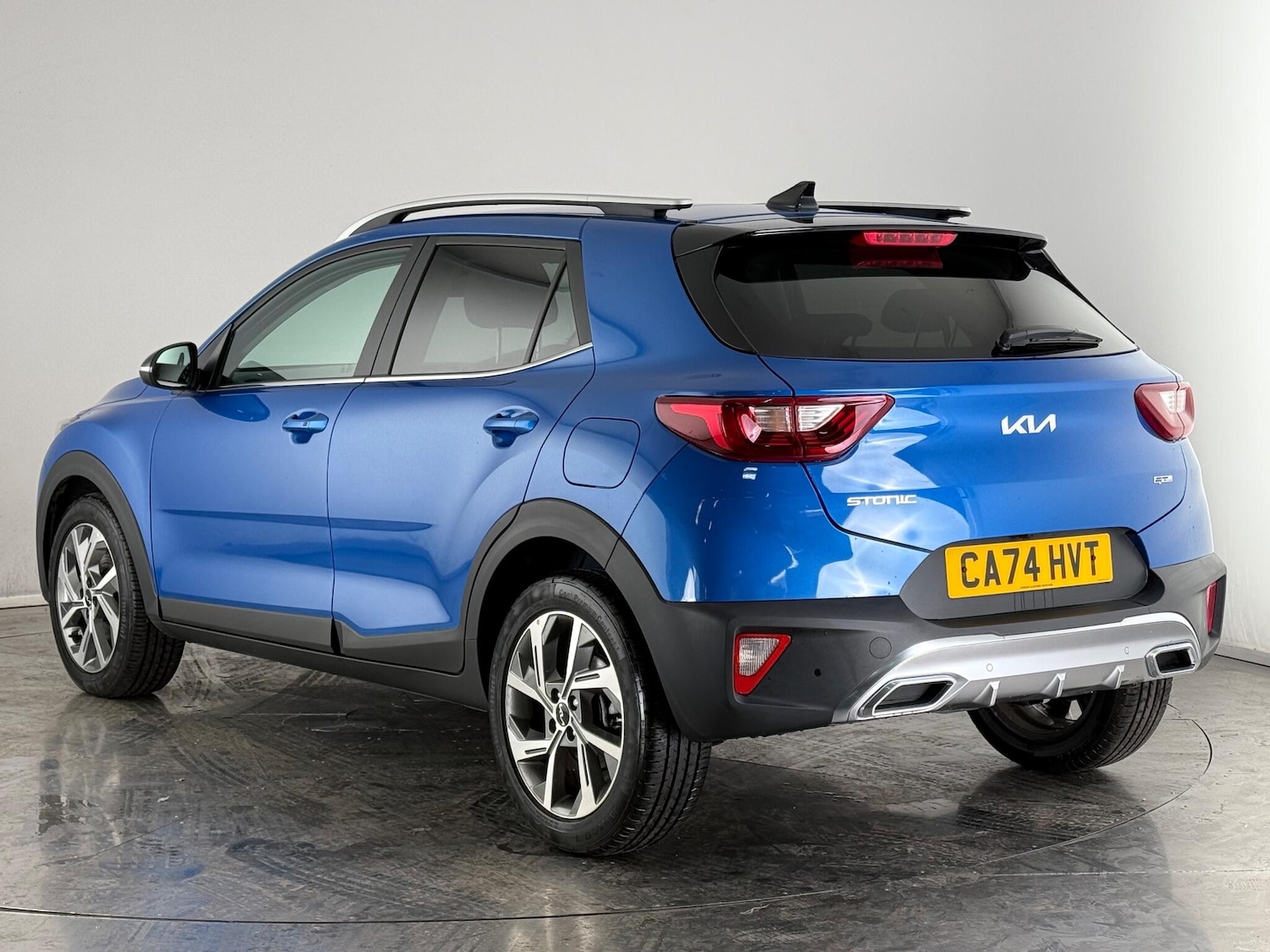 Used Kia Stonic 2024 for sale - 77180817: Photo 4