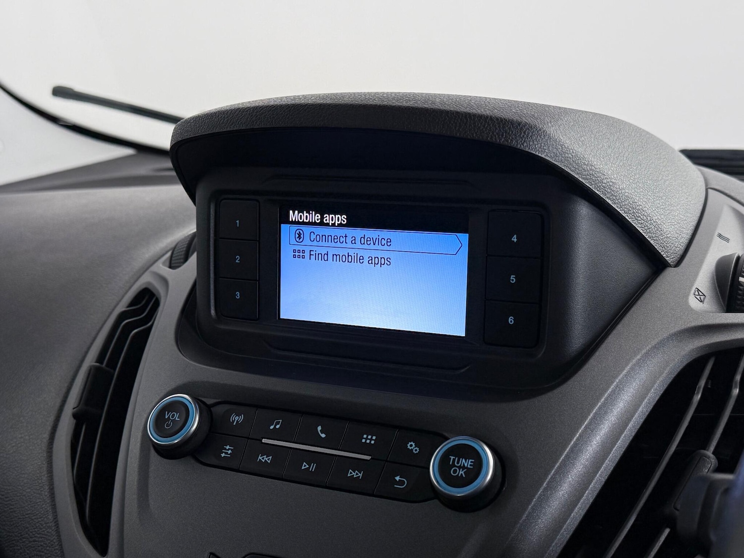 Used Ford Transit Courier 2020 for sale - 77181257: Photo 24