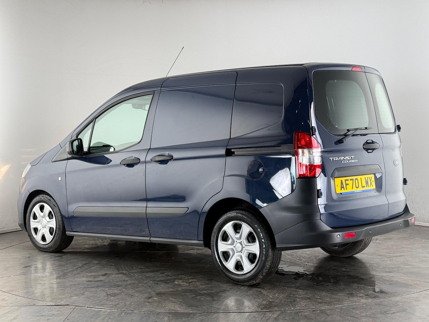 Used Ford Transit Courier 2020 for sale - 77181257: Photo 3