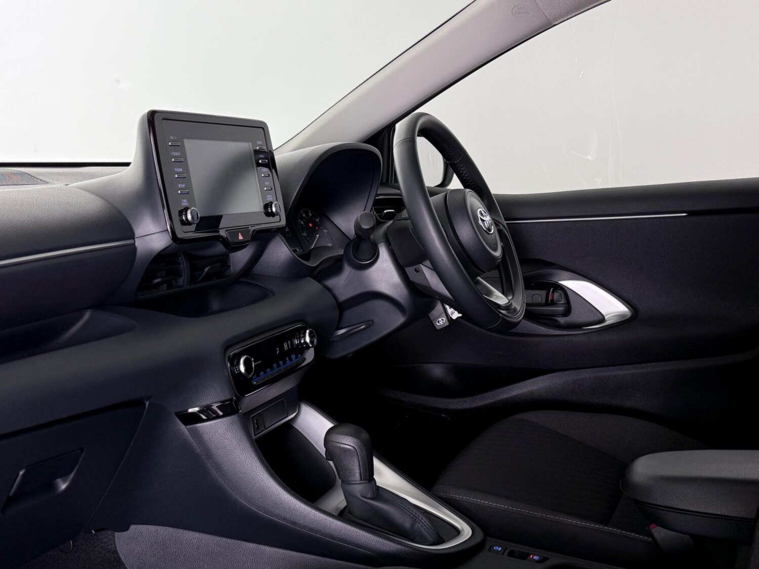 Used Toyota Yaris 2023 for sale - 77659179: Photo 16