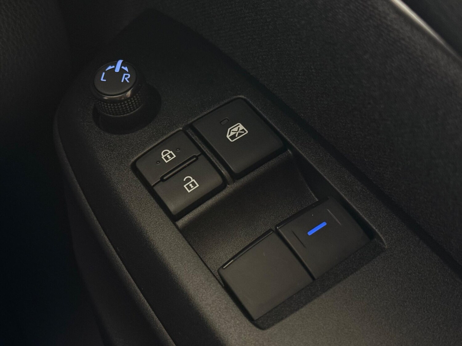 Used Toyota Yaris 2023 for sale - 77659179: Photo 31