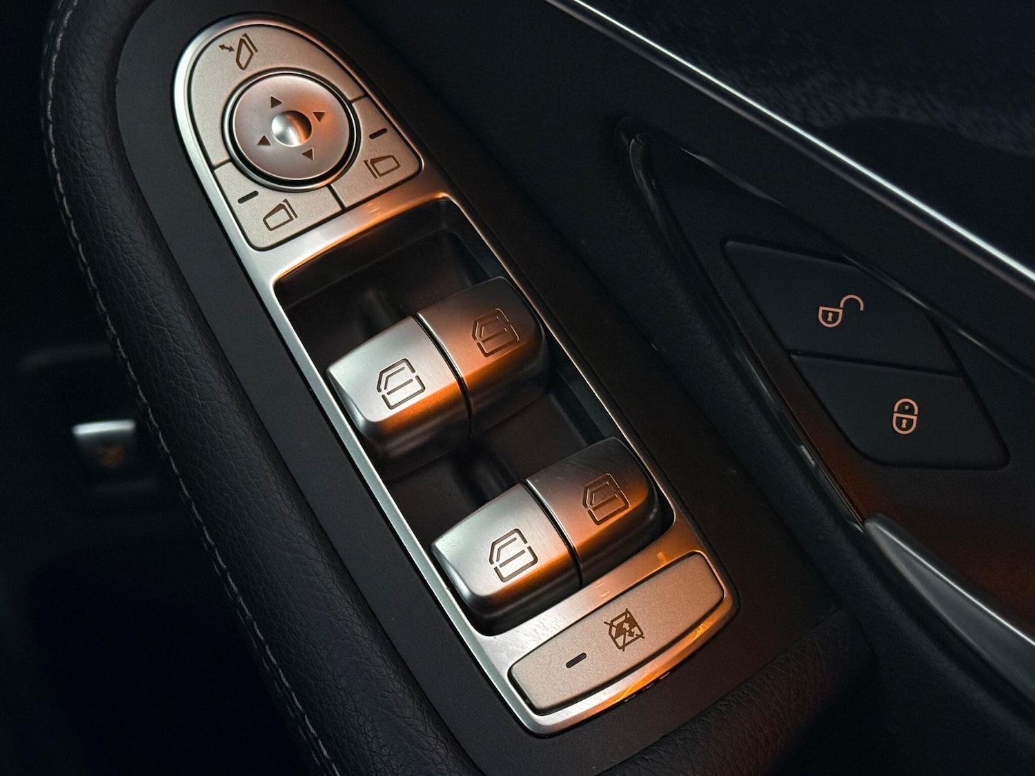 Used Mercedes-Benz GLC 2019 for sale - 77217151: Photo 31