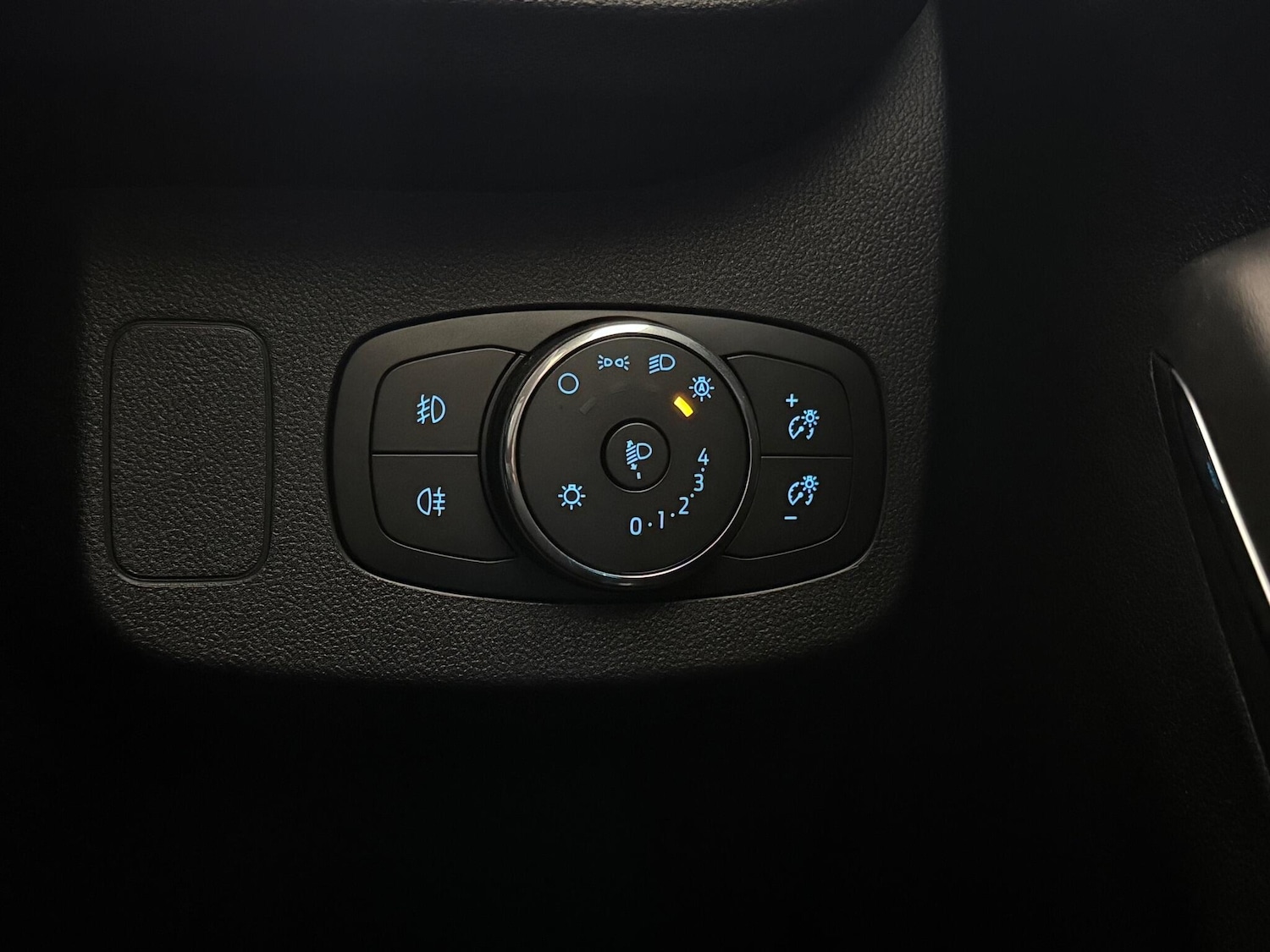 Used Ford Puma 2023 for sale - 76468803: Photo 36