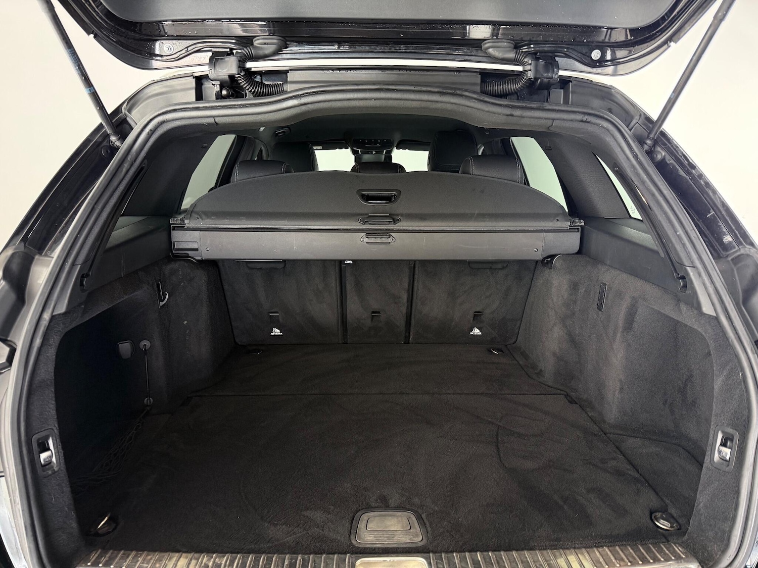 Used Mercedes-Benz C Class 2019 for sale - 77246374: Photo 10