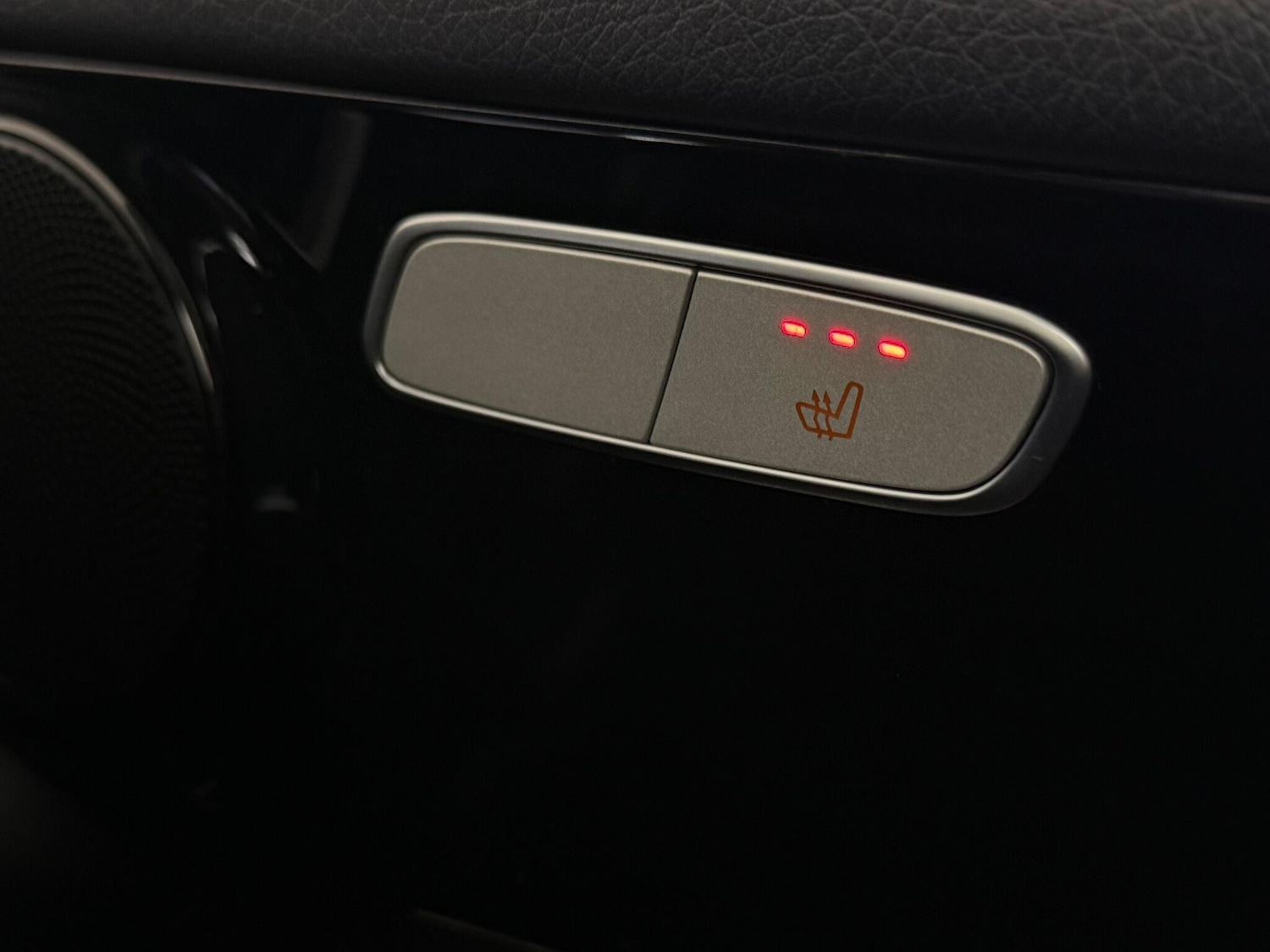 Used Mercedes-Benz GLC 2019 for sale - 76468169: Photo 23