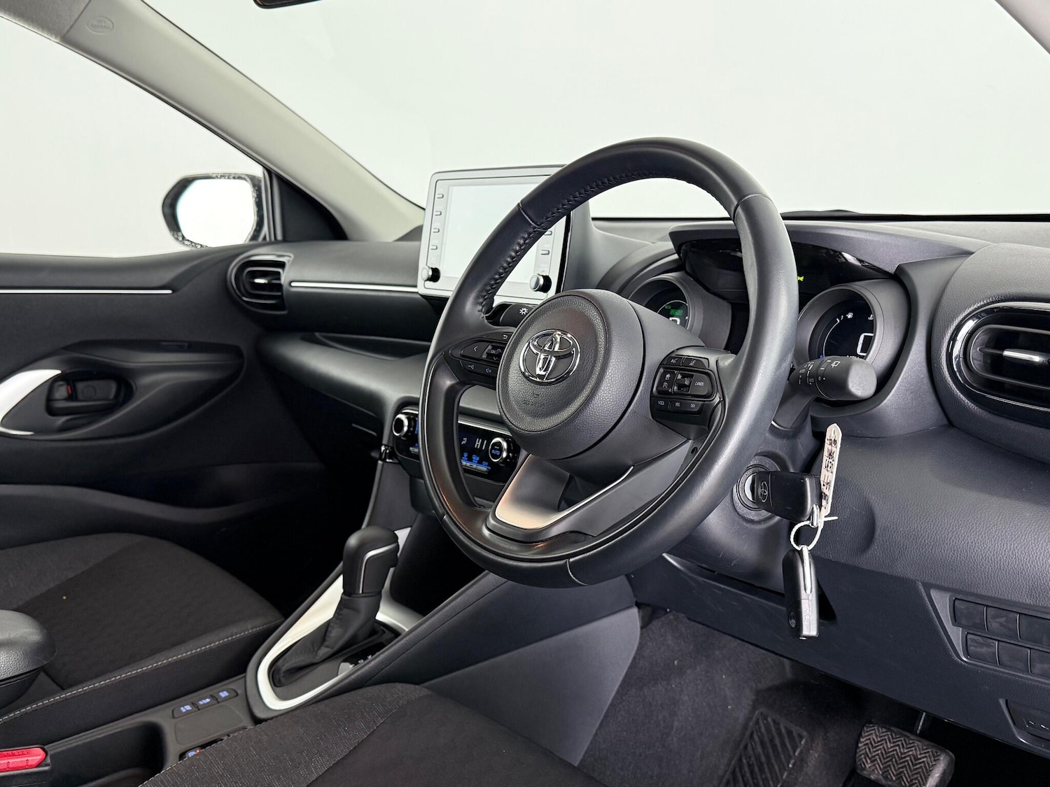 Used Toyota Yaris 2022 for sale - 77246239: Photo 10