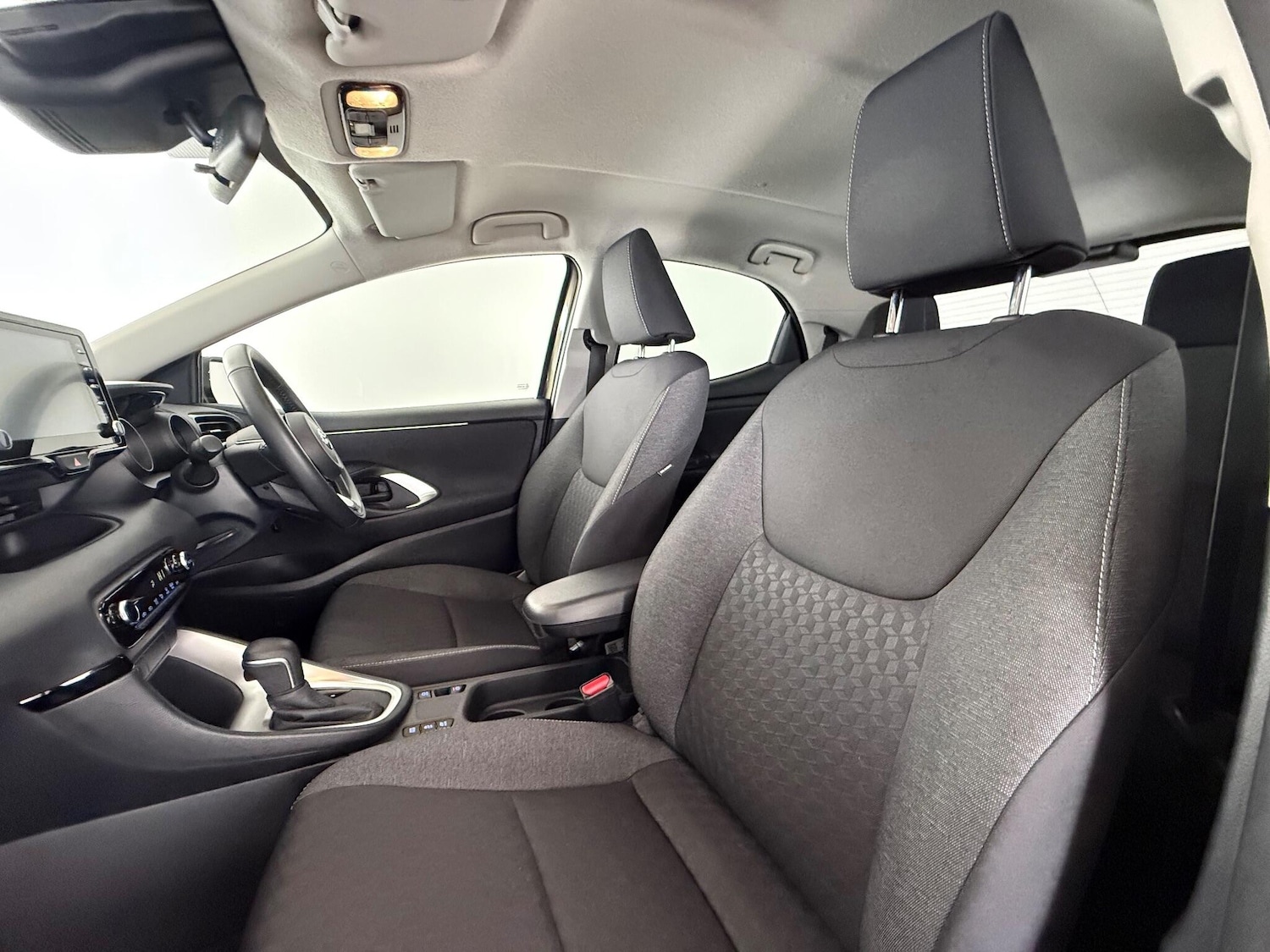 Used Toyota Yaris 2022 for sale - 77246239: Photo 13