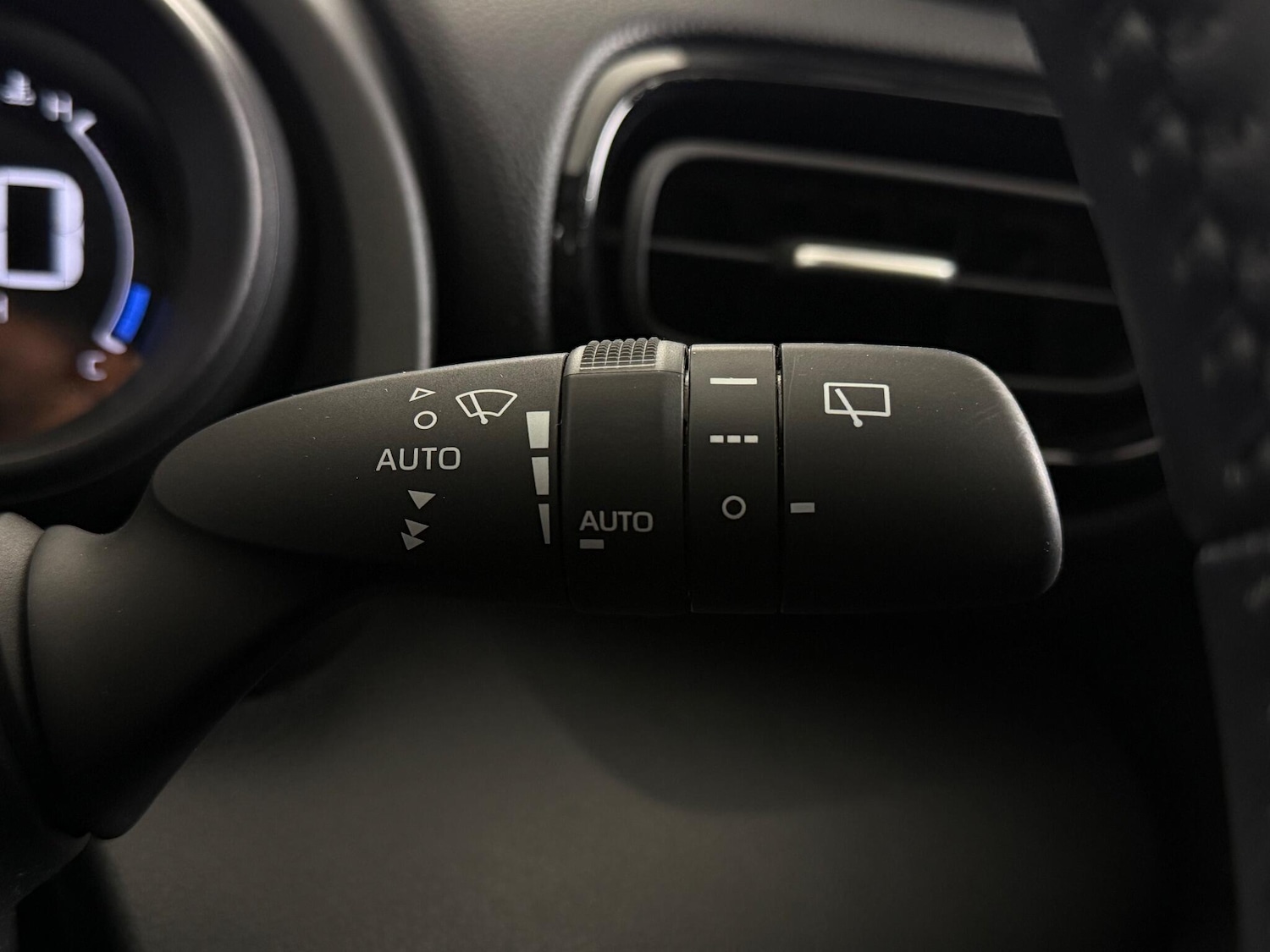 Used Toyota Yaris 2022 for sale - 77246239: Photo 21