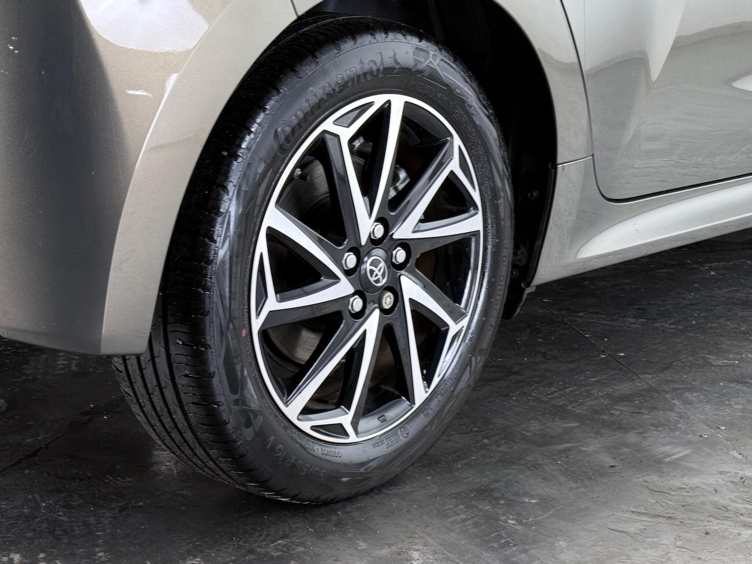 Used Toyota Yaris 2022 for sale - 77246239: Photo 8