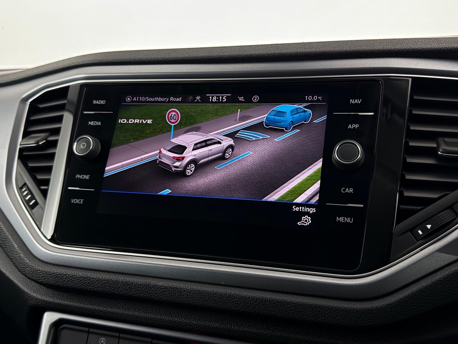 Used Volkswagen T-Roc 2021 for sale - 77222467: Photo 32