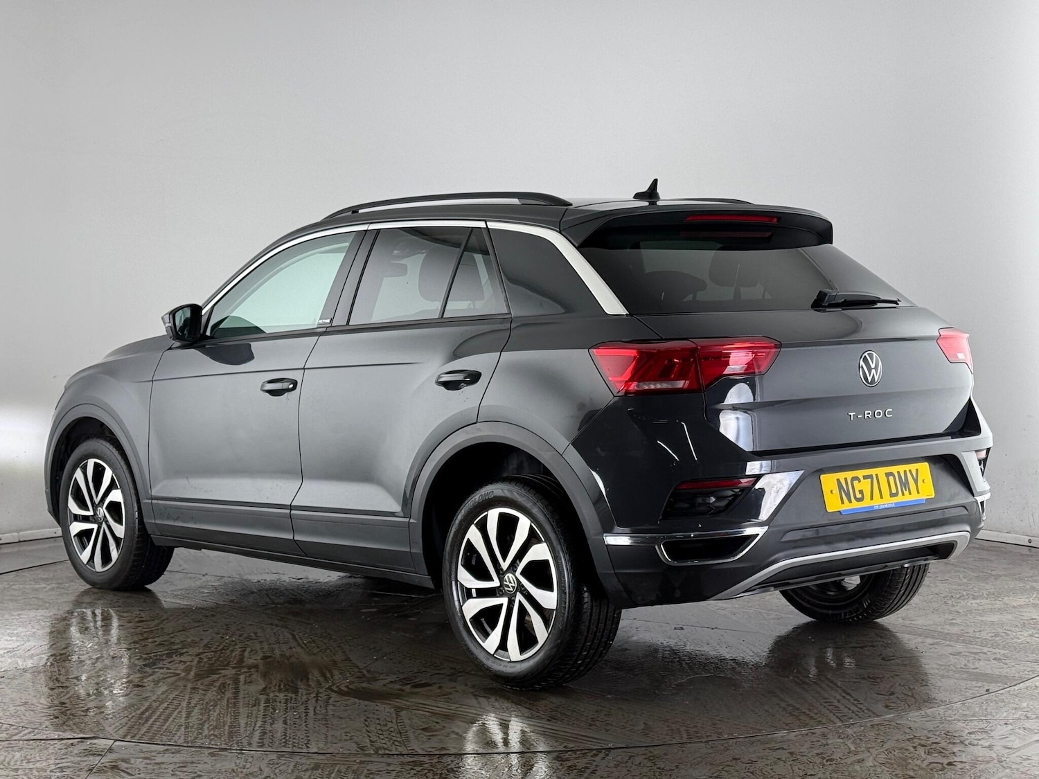 Used Volkswagen T-Roc 2021 for sale - 77222467: Photo 4