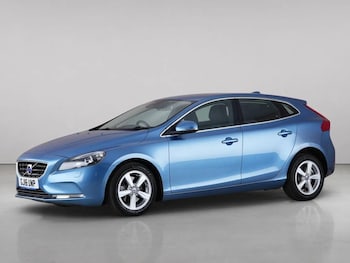 Used Volvo V40 2016 for sale - 79117031: Photo