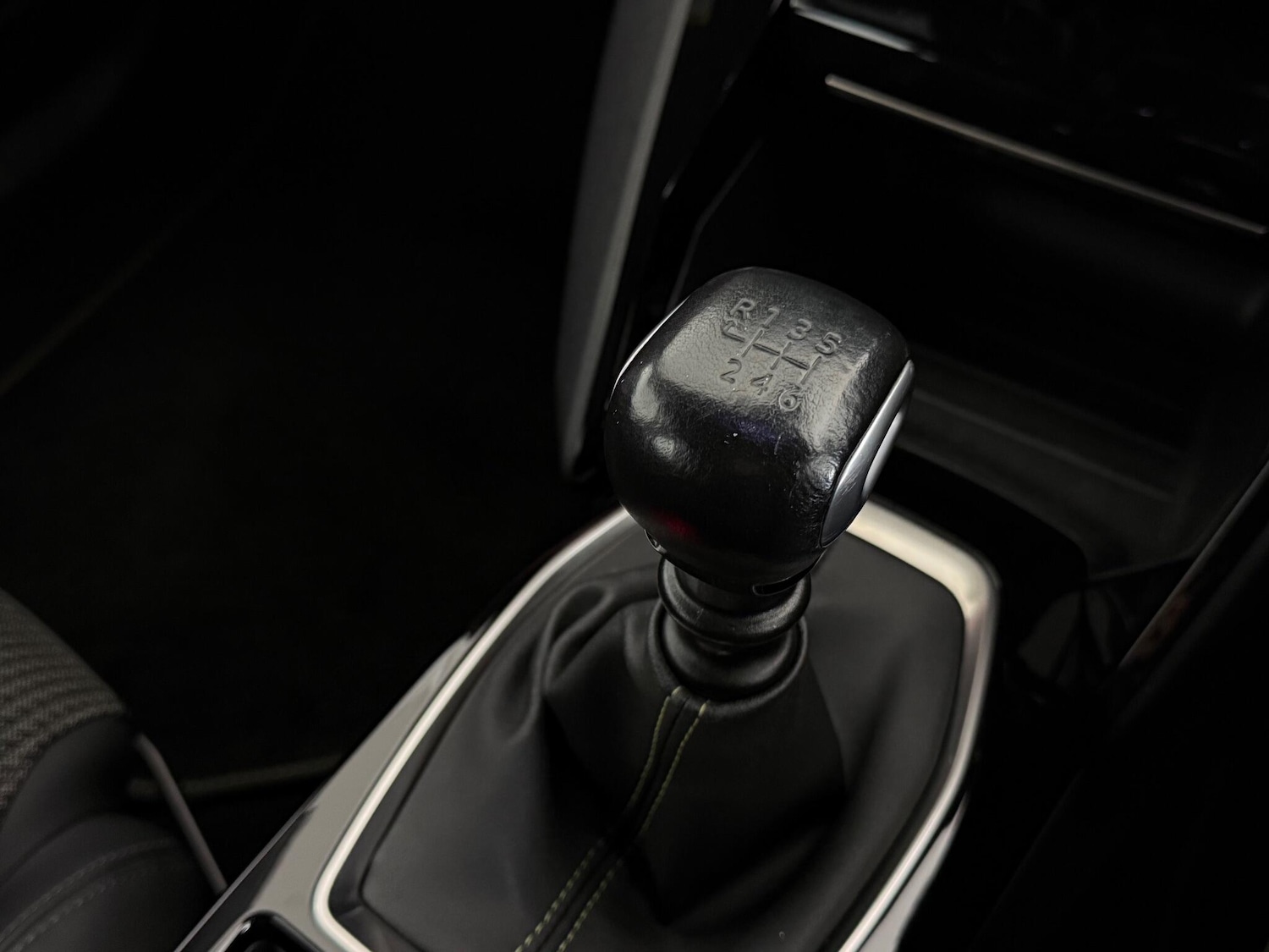 Used Peugeot 2008 2021 for sale - 77260181: Photo 32