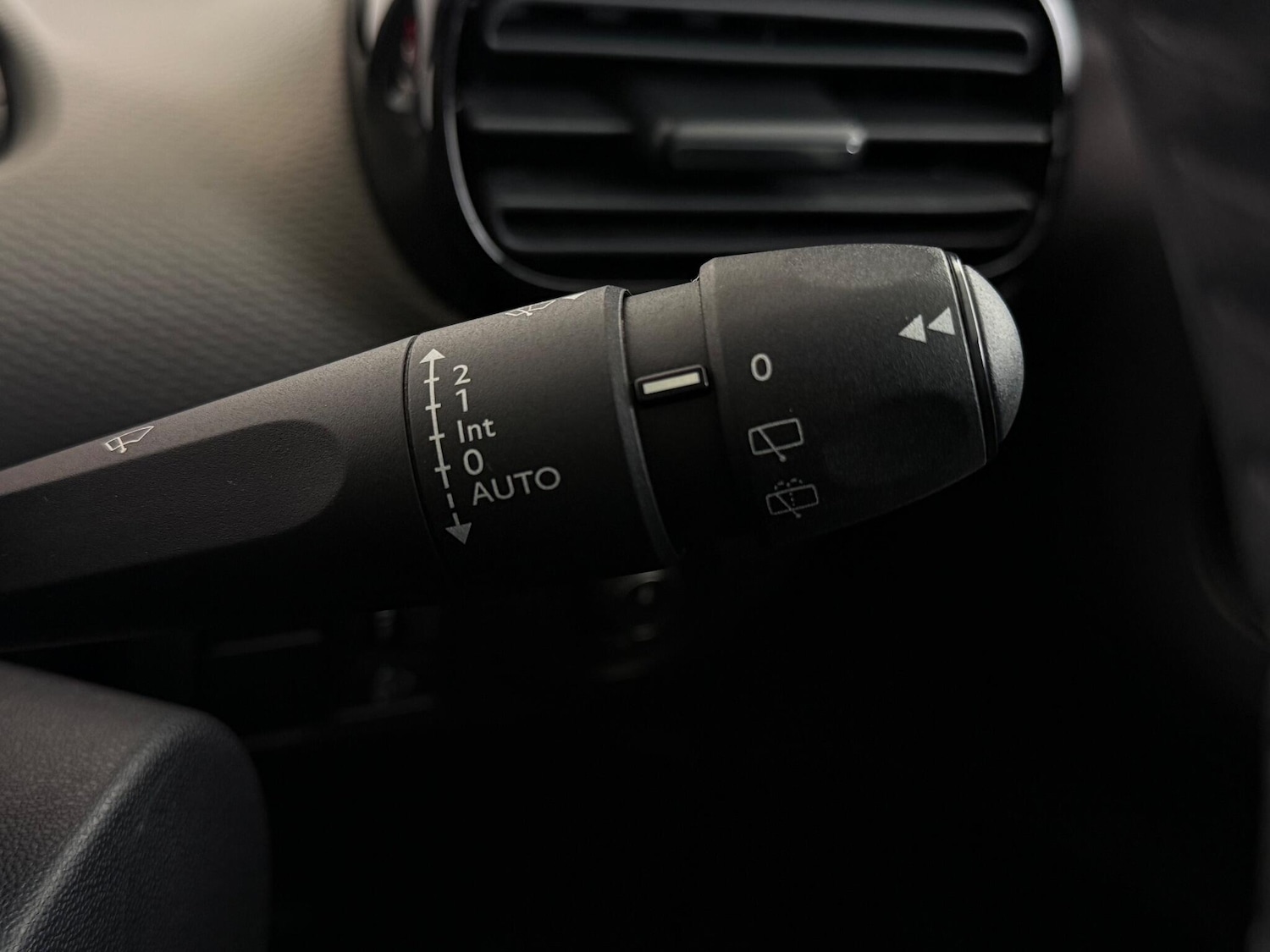 Used Citroen C4 Cactus 2019 for sale - 76714816: Photo 26