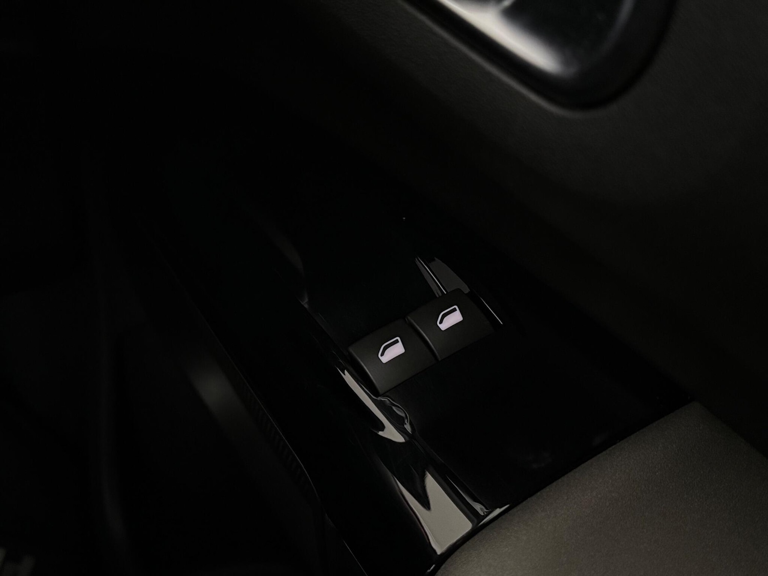 Used Citroen C4 Cactus 2019 for sale - 76714816: Photo 28