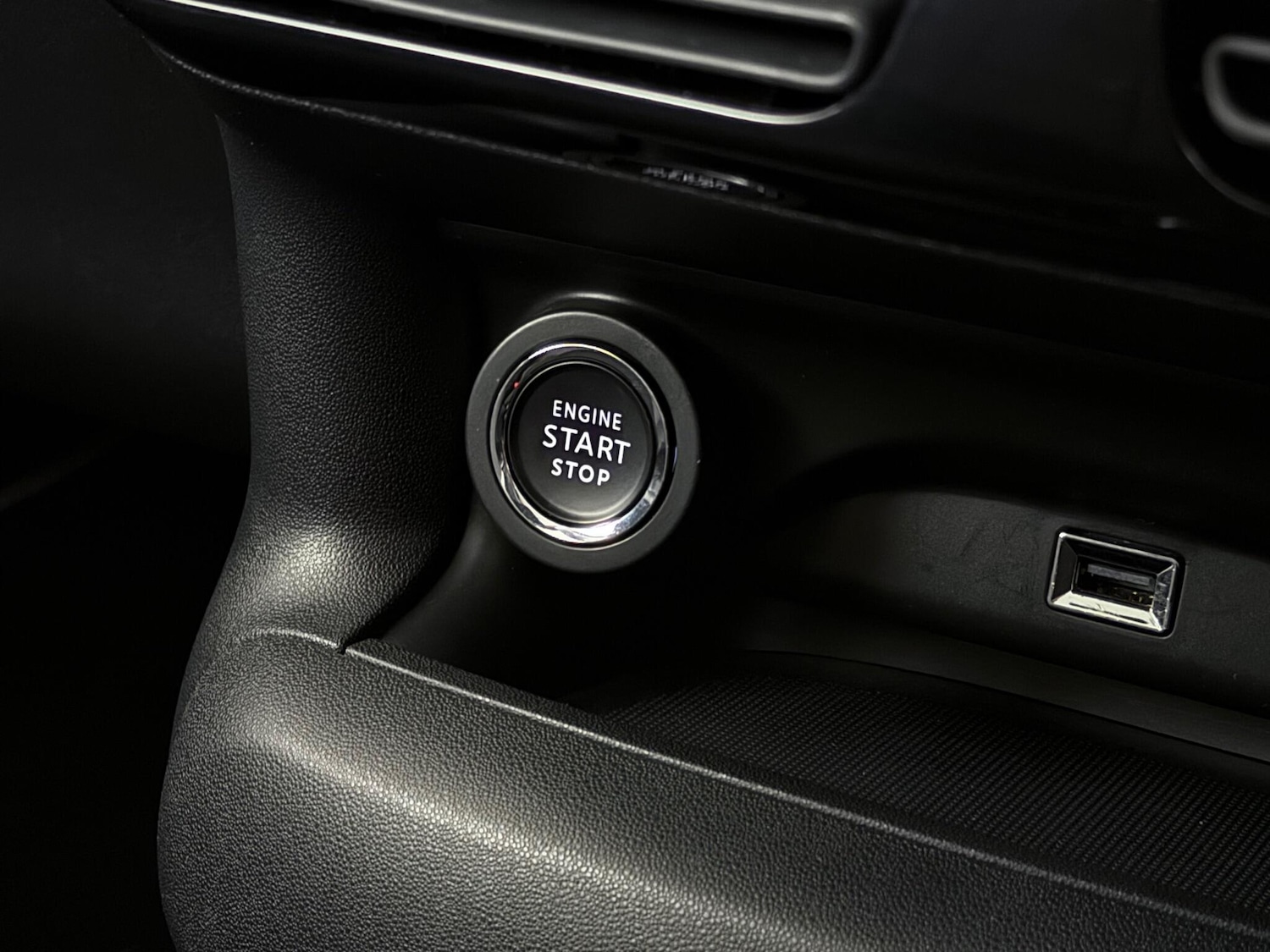 Used Citroen C4 Cactus 2019 for sale - 76714816: Photo 40