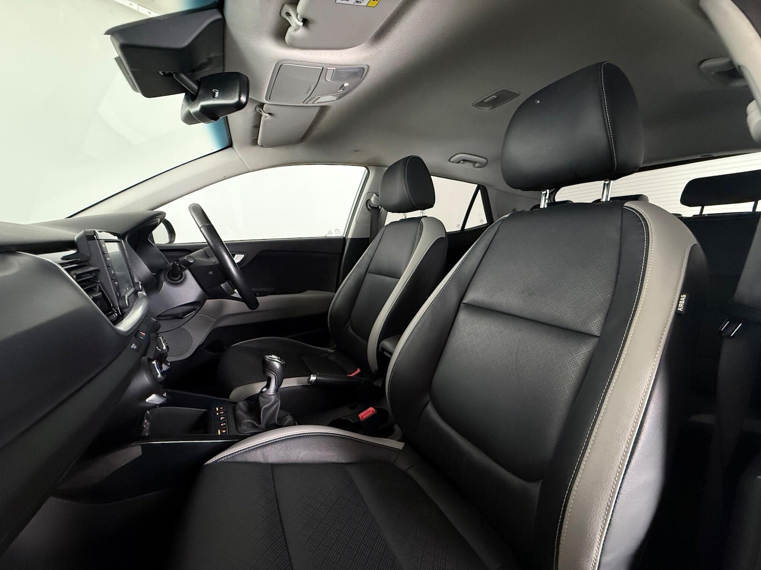 Used Kia Stonic 2019 for sale - 77371874: Photo 11