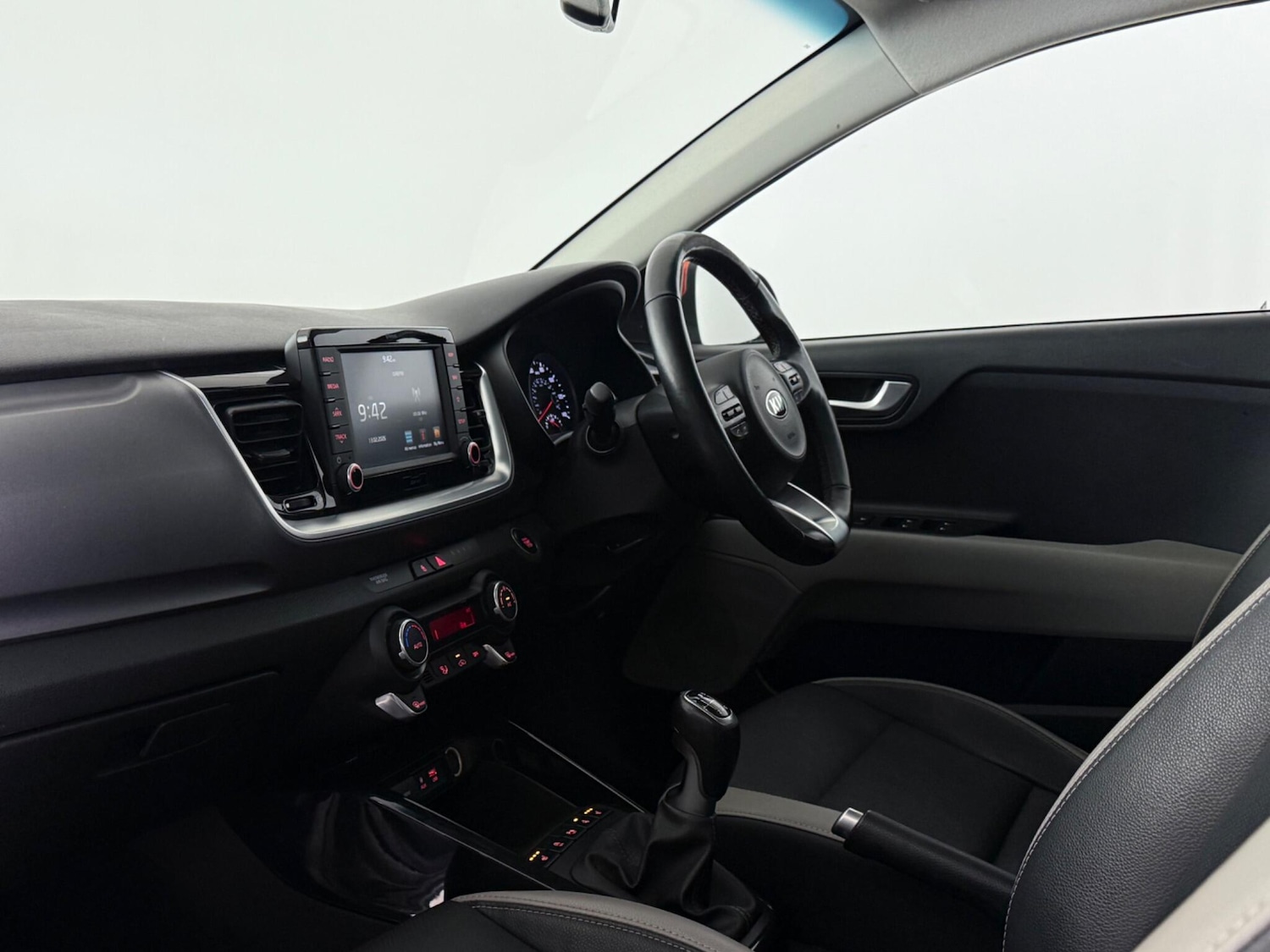 Used Kia Stonic 2019 for sale - 77371874: Photo 15