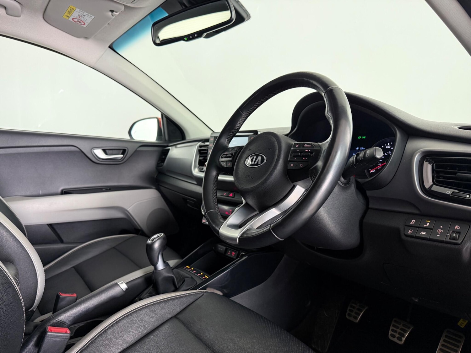 Used Kia Stonic 2019 for sale - 77371874: Photo 17