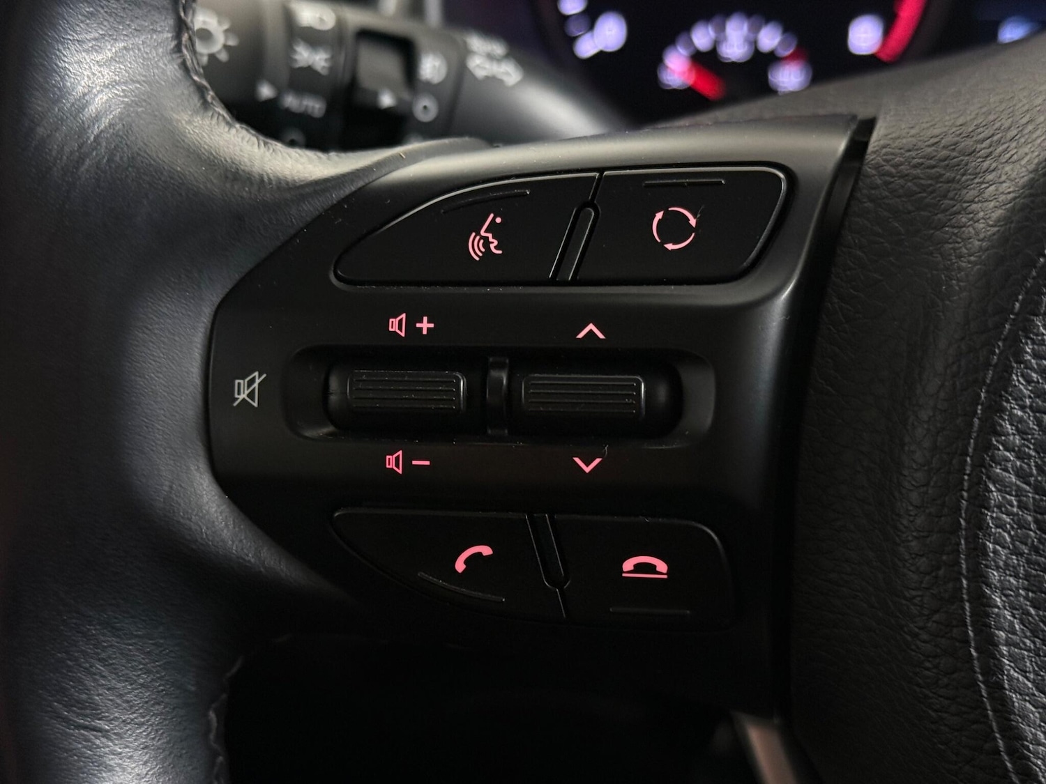 Used Kia Stonic 2019 for sale - 77371874: Photo 20