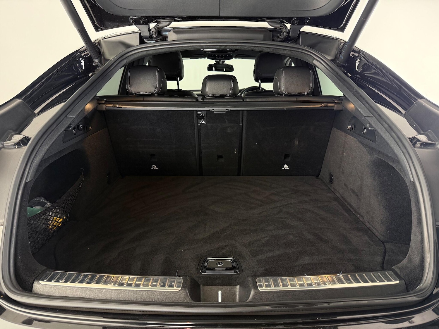 Used Mercedes-Benz GLC 2018 for sale - 76468094: Photo 11