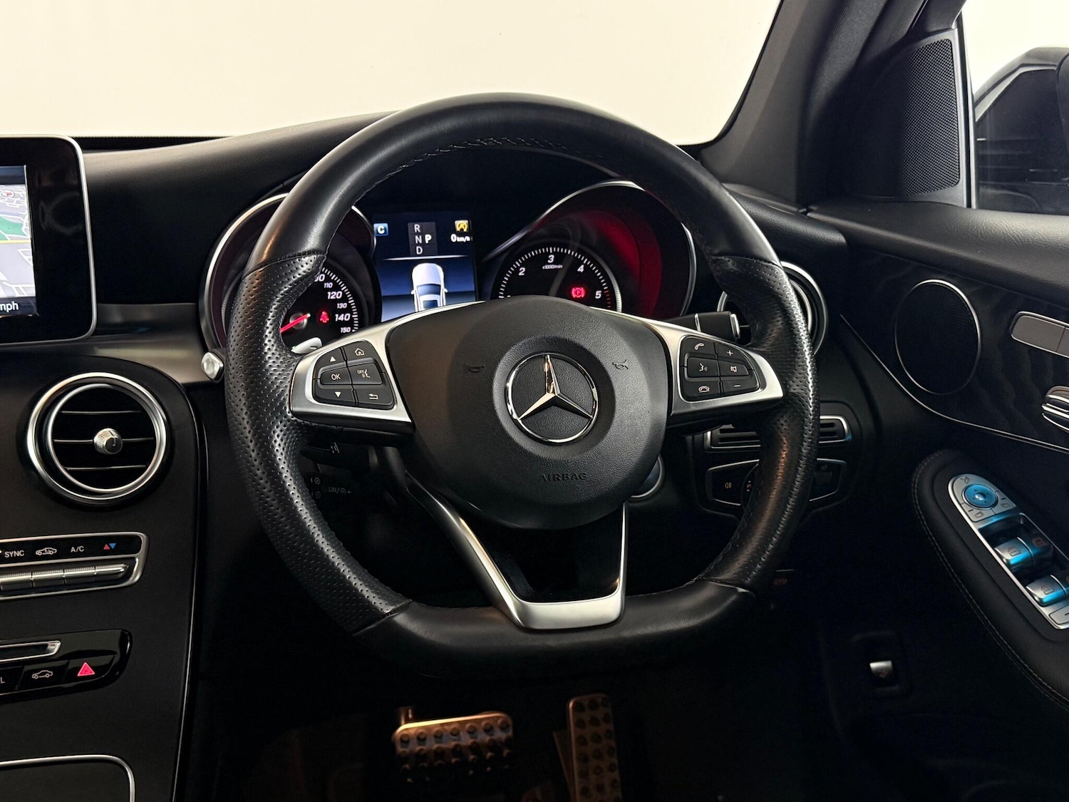 Used Mercedes-Benz GLC 2018 for sale - 76468094: Photo 15