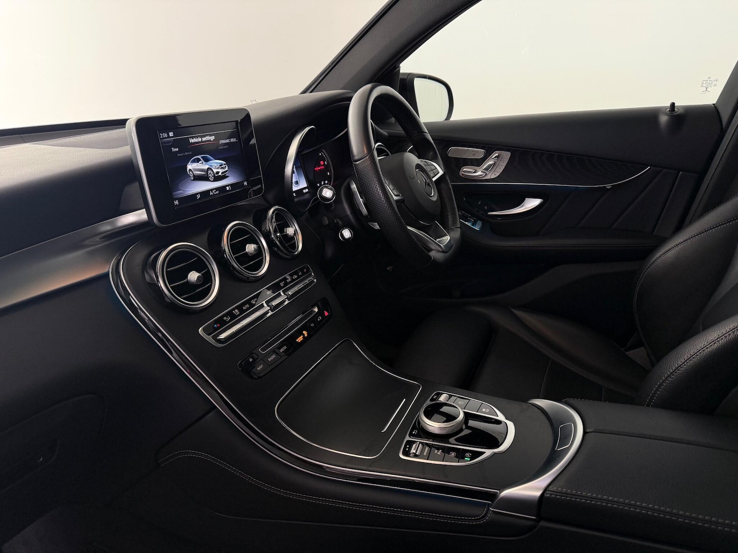 Used Mercedes-Benz GLC 2018 for sale - 76468094: Photo 17