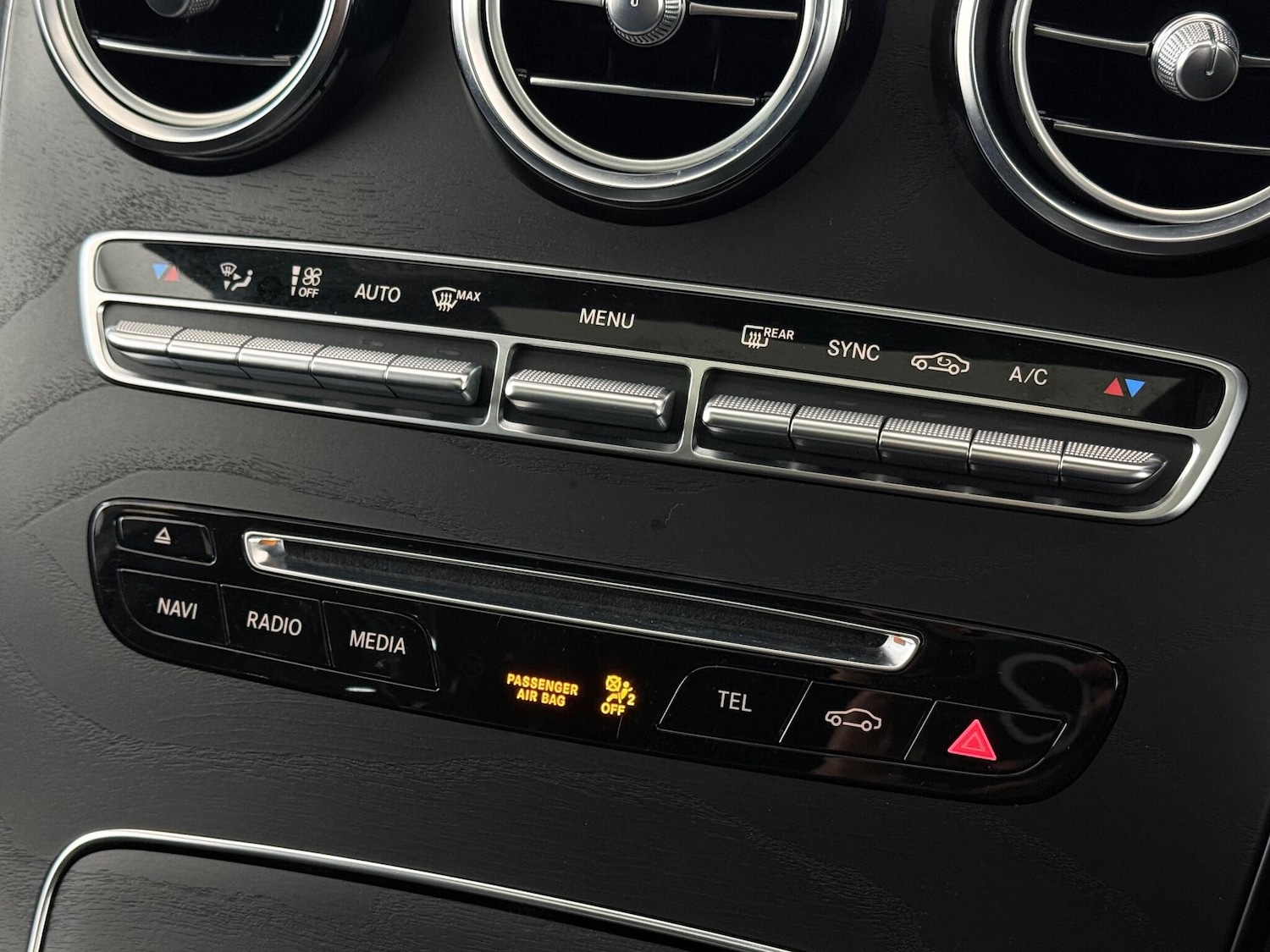 Used Mercedes-Benz GLC 2018 for sale - 76468094: Photo 40