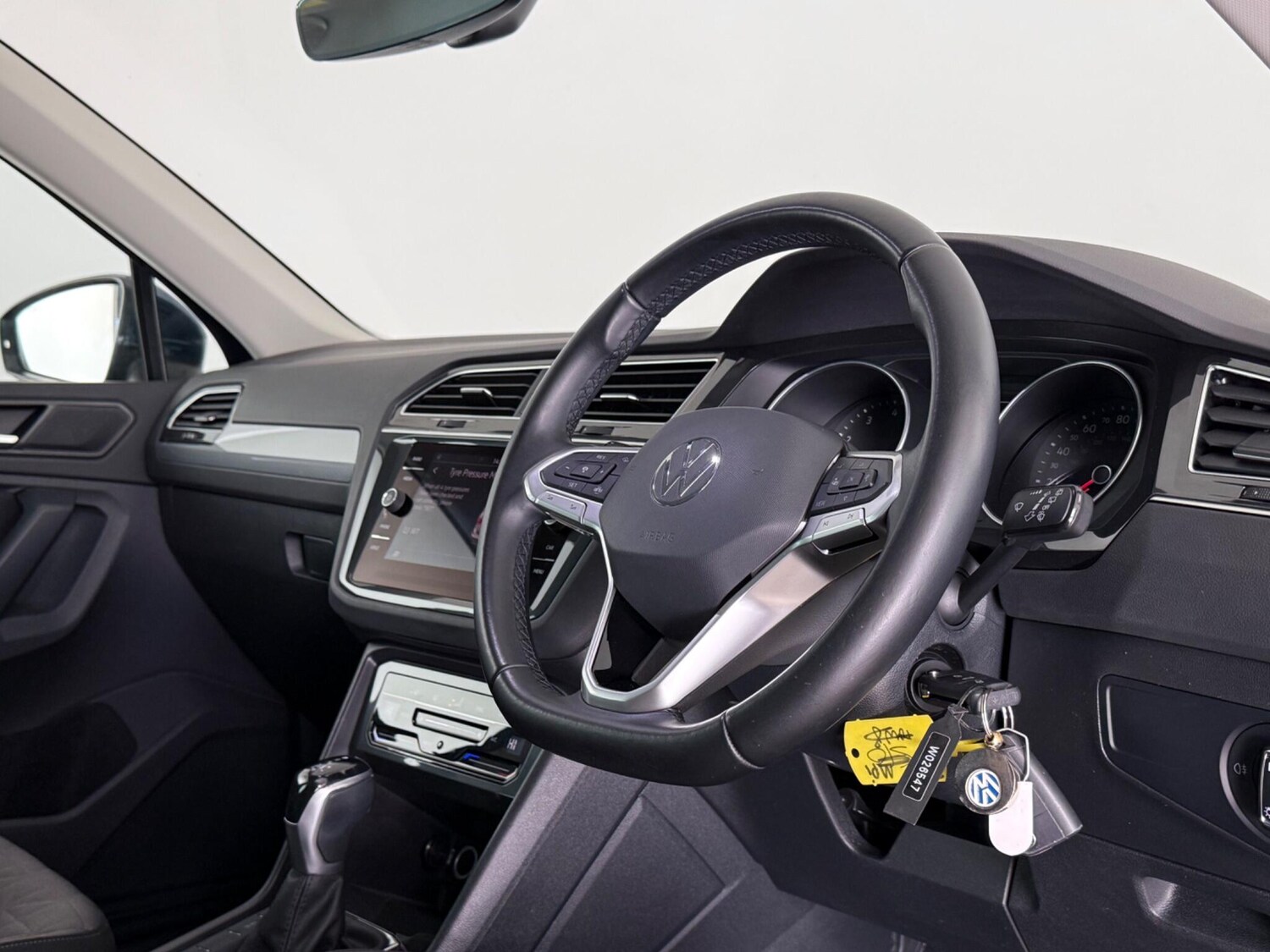 Used Volkswagen Tiguan 2021 for sale - 77525219: Photo 11