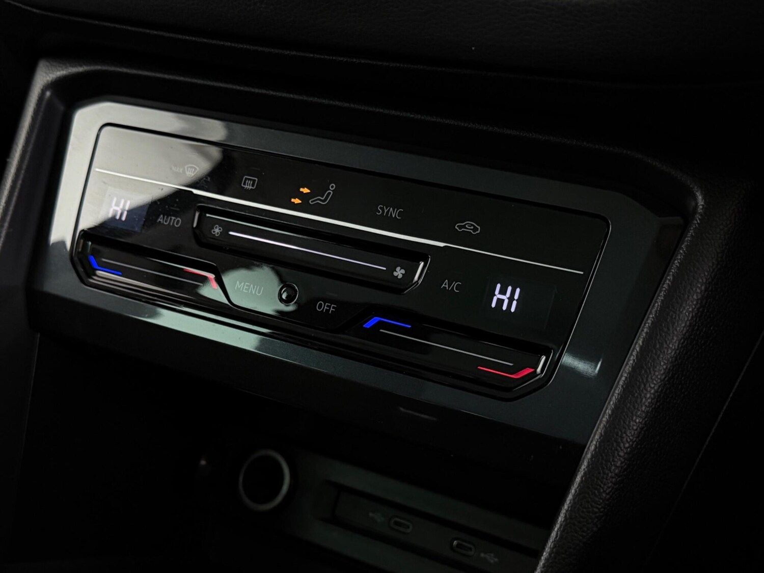 Used Volkswagen Tiguan 2021 for sale - 77525219: Photo 35