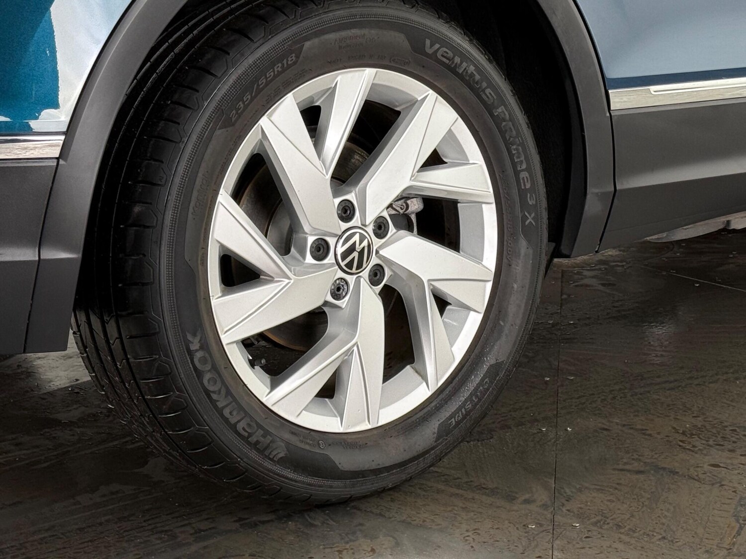 Used Volkswagen Tiguan 2021 for sale - 77525219: Photo 9