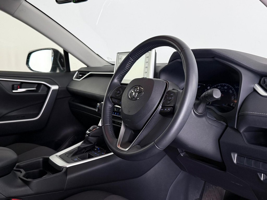 Used Toyota RAV4 2021 for sale - 76086436: Photo 14