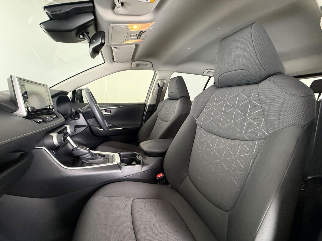 Used Toyota RAV4 2021 for sale - 76086436: Photo 17