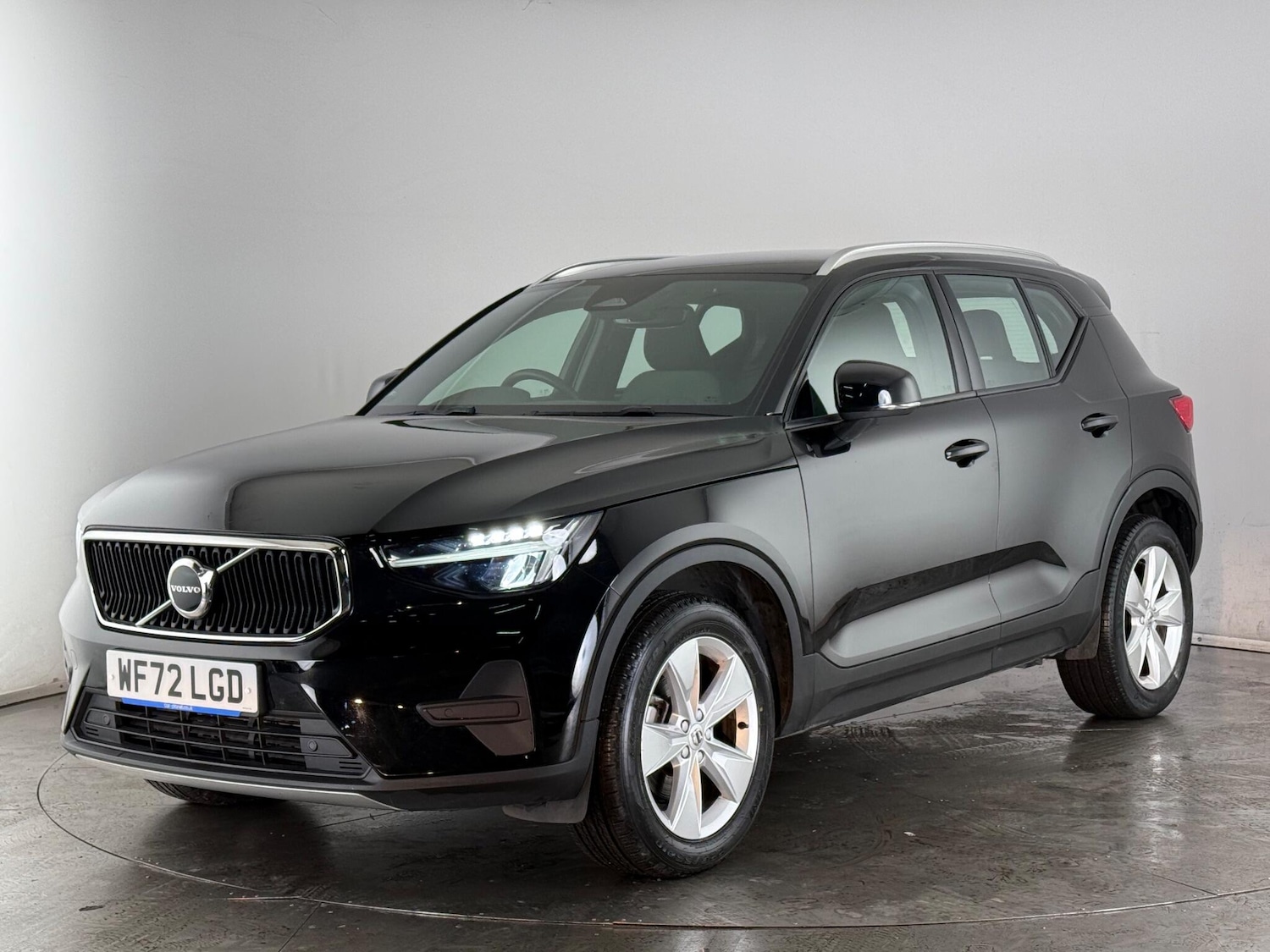Used Volvo XC40 2022 for sale - 77259747: Photo 2