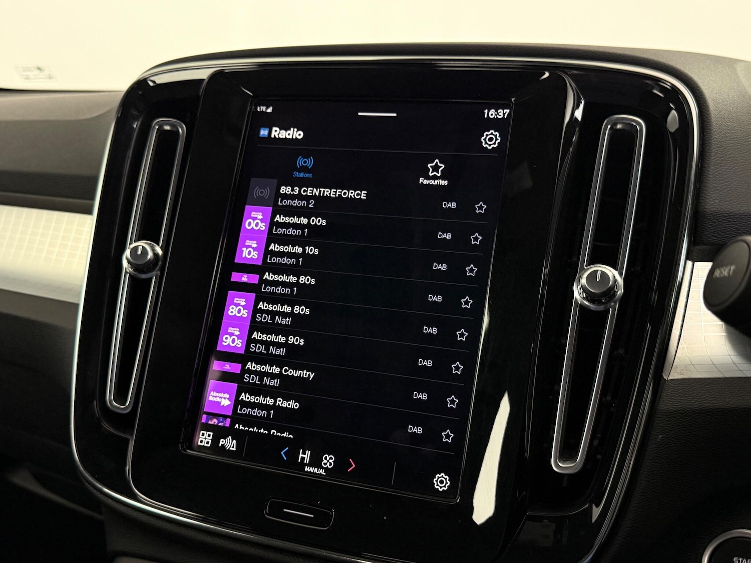 Used Volvo XC40 2022 for sale - 77259747: Photo 31