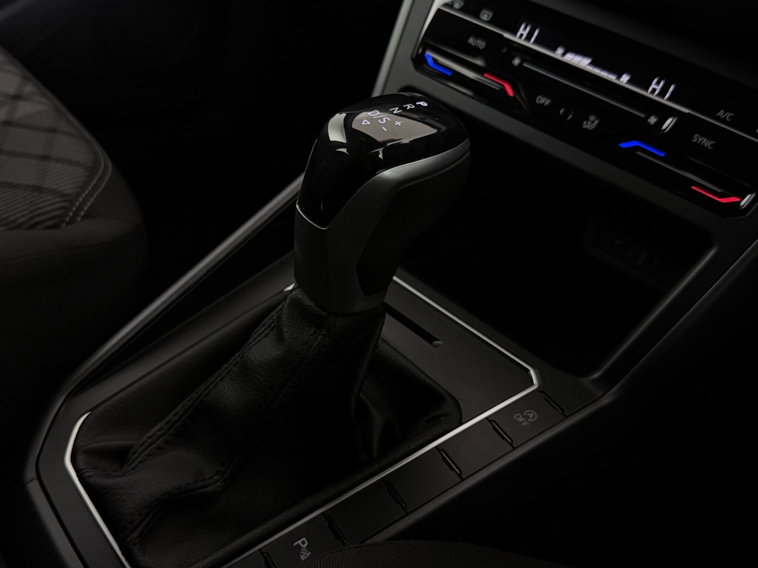 Used Volkswagen Polo 2022 for sale - 77441497: Photo 30