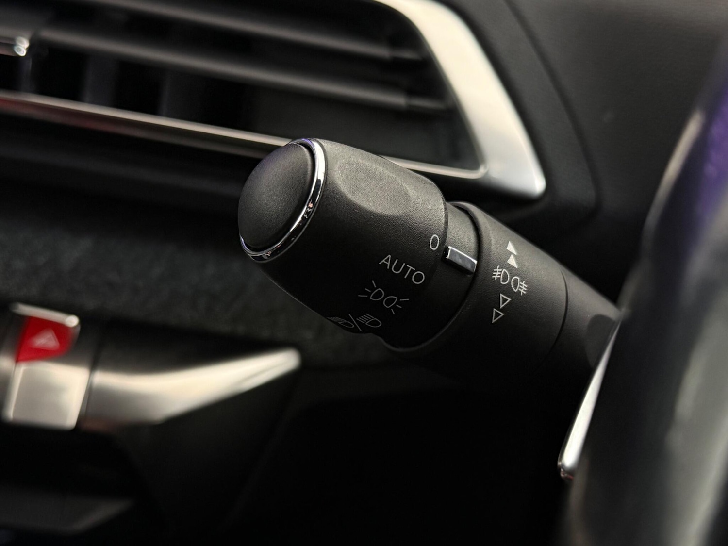 Used Peugeot 3008 2018 for sale - 77371883: Photo 15