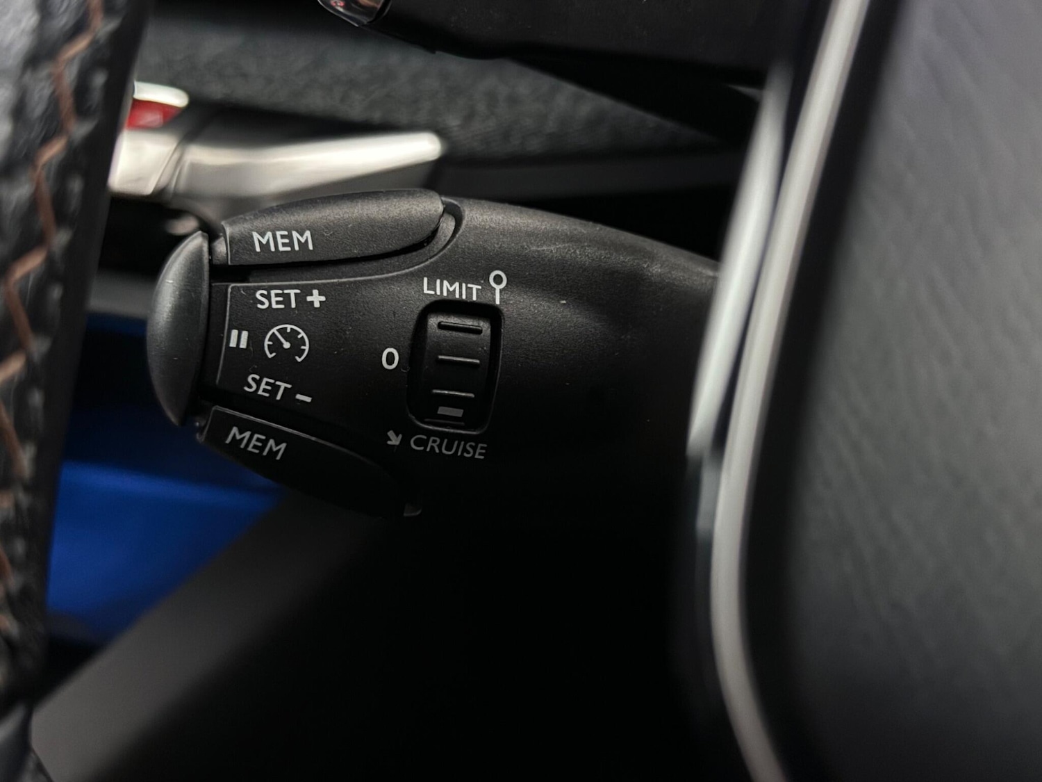 Used Peugeot 3008 2018 for sale - 77371883: Photo 17